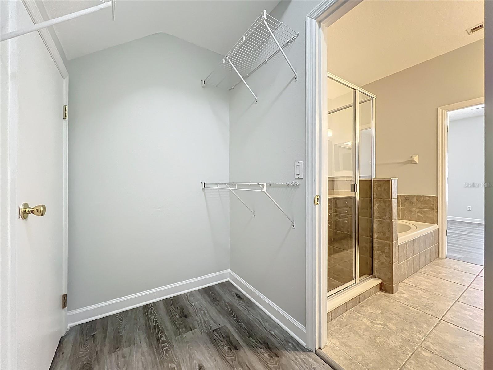 Image 27 of 58 For 16178 Old Ash Loop