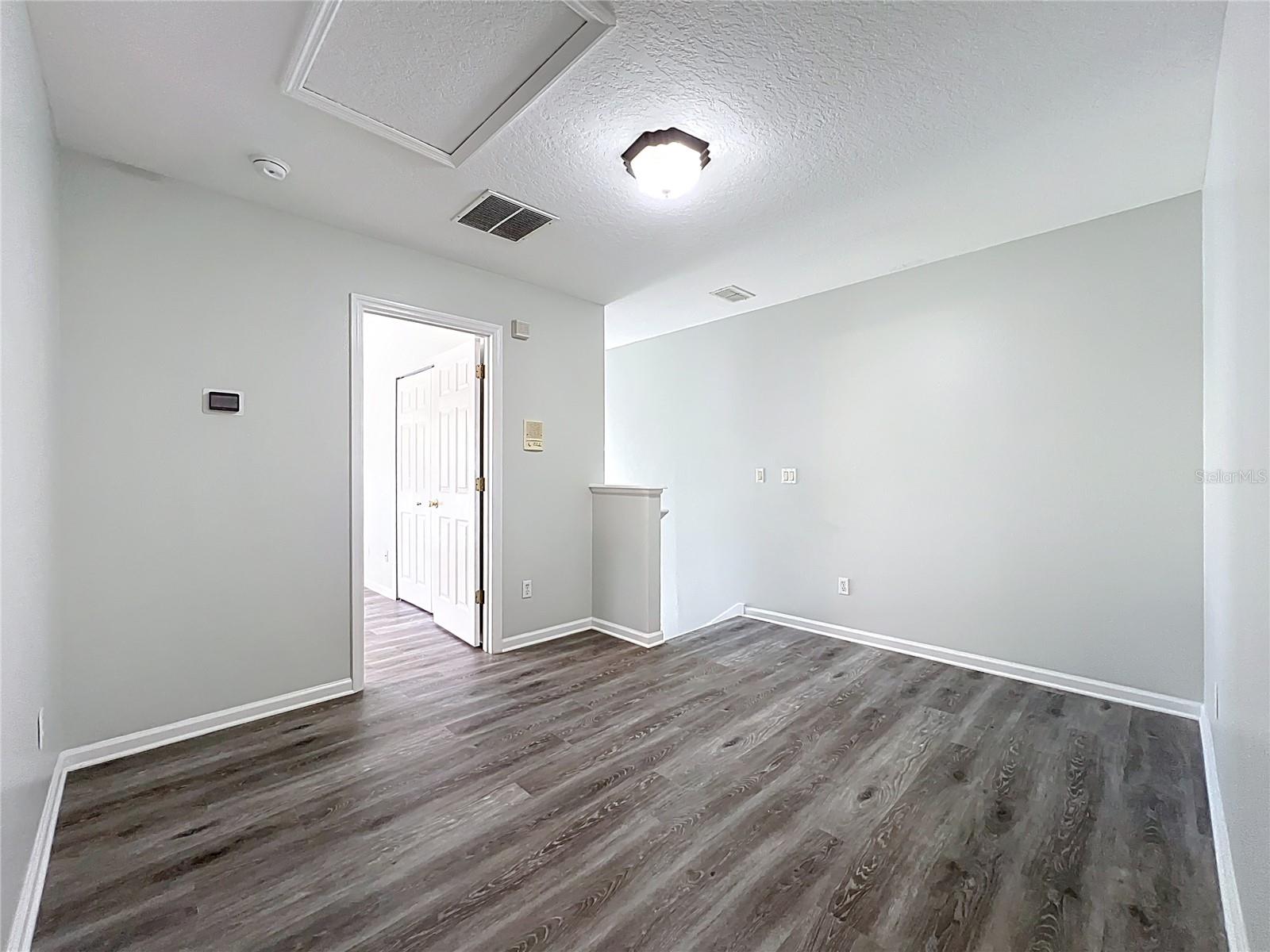 Image 31 of 58 For 16178 Old Ash Loop