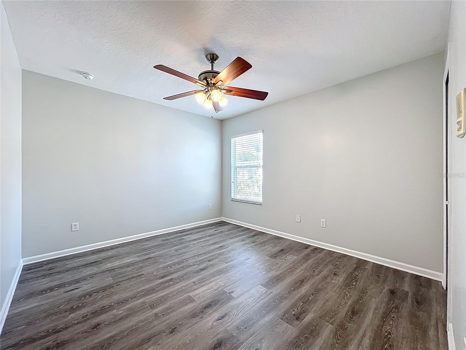 Image 32 of 58 For 16178 Old Ash Loop