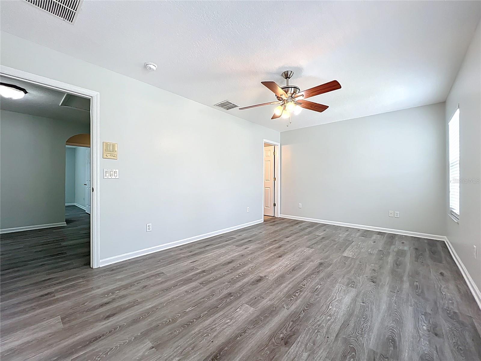 Image 39 of 58 For 16178 Old Ash Loop