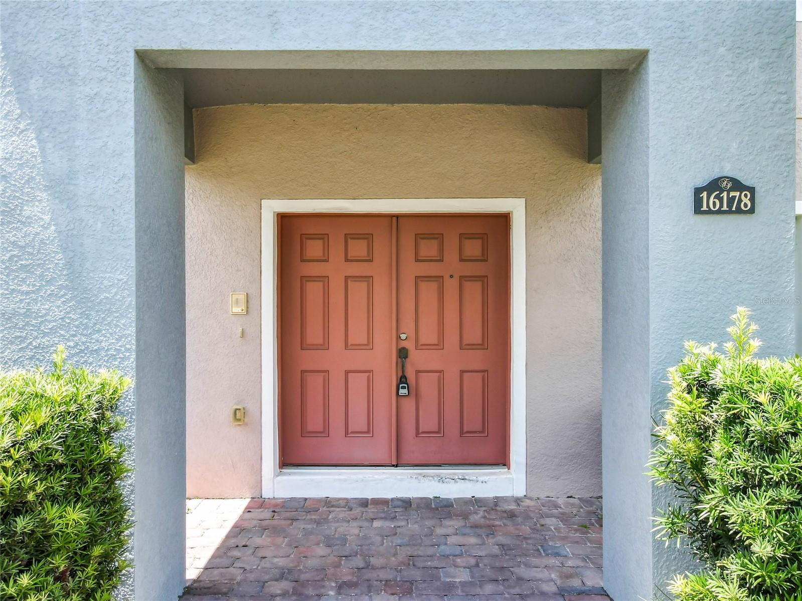 Image 4 of 58 For 16178 Old Ash Loop