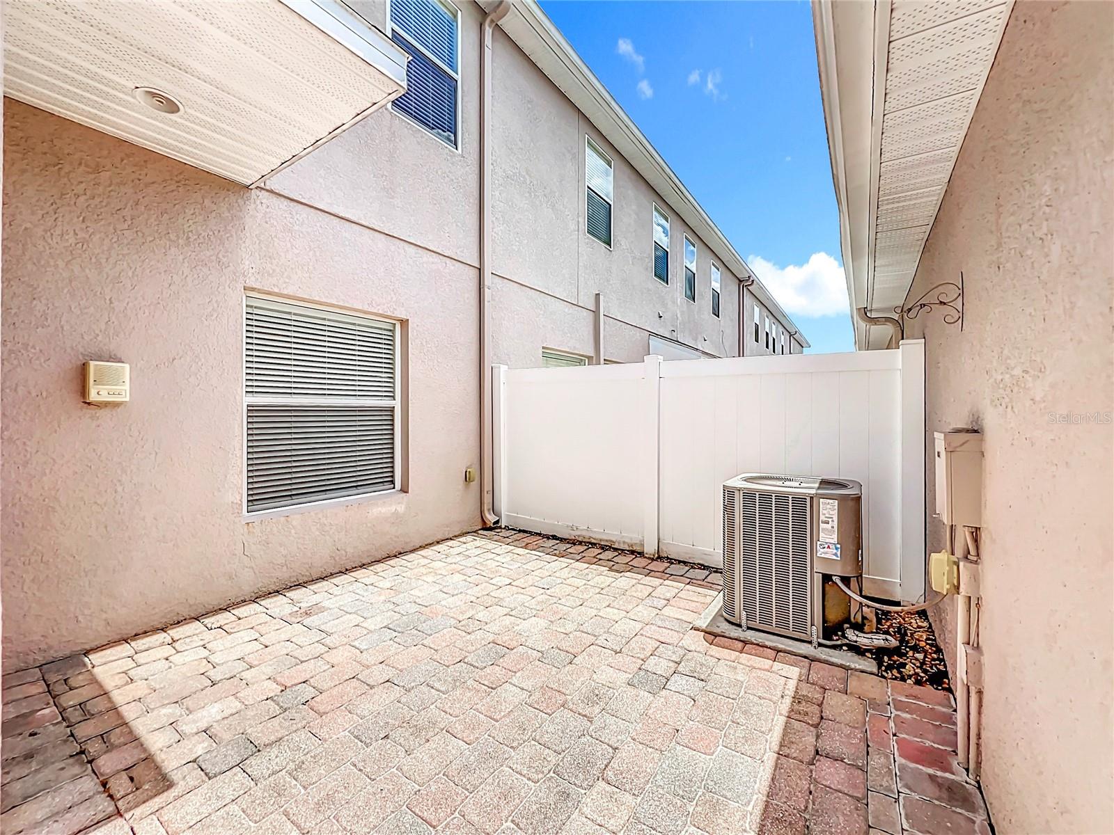 Image 45 of 58 For 16178 Old Ash Loop