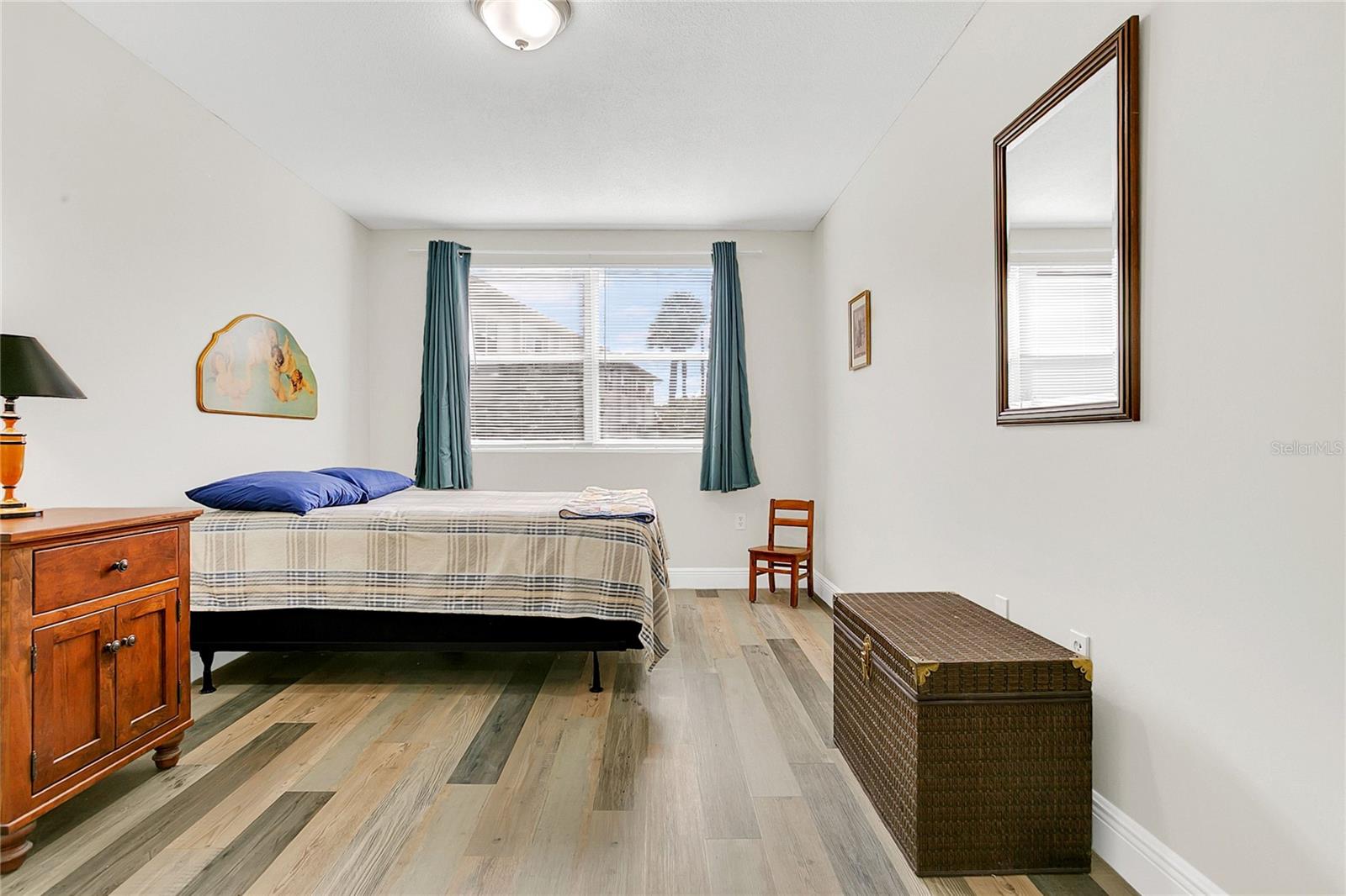 Image 12 of 34 For 160 Bounty Street A1-101