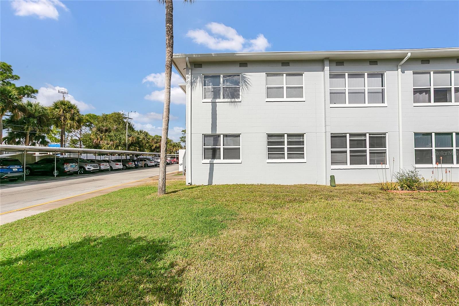 Image 22 of 34 For 160 Bounty Street A1-101