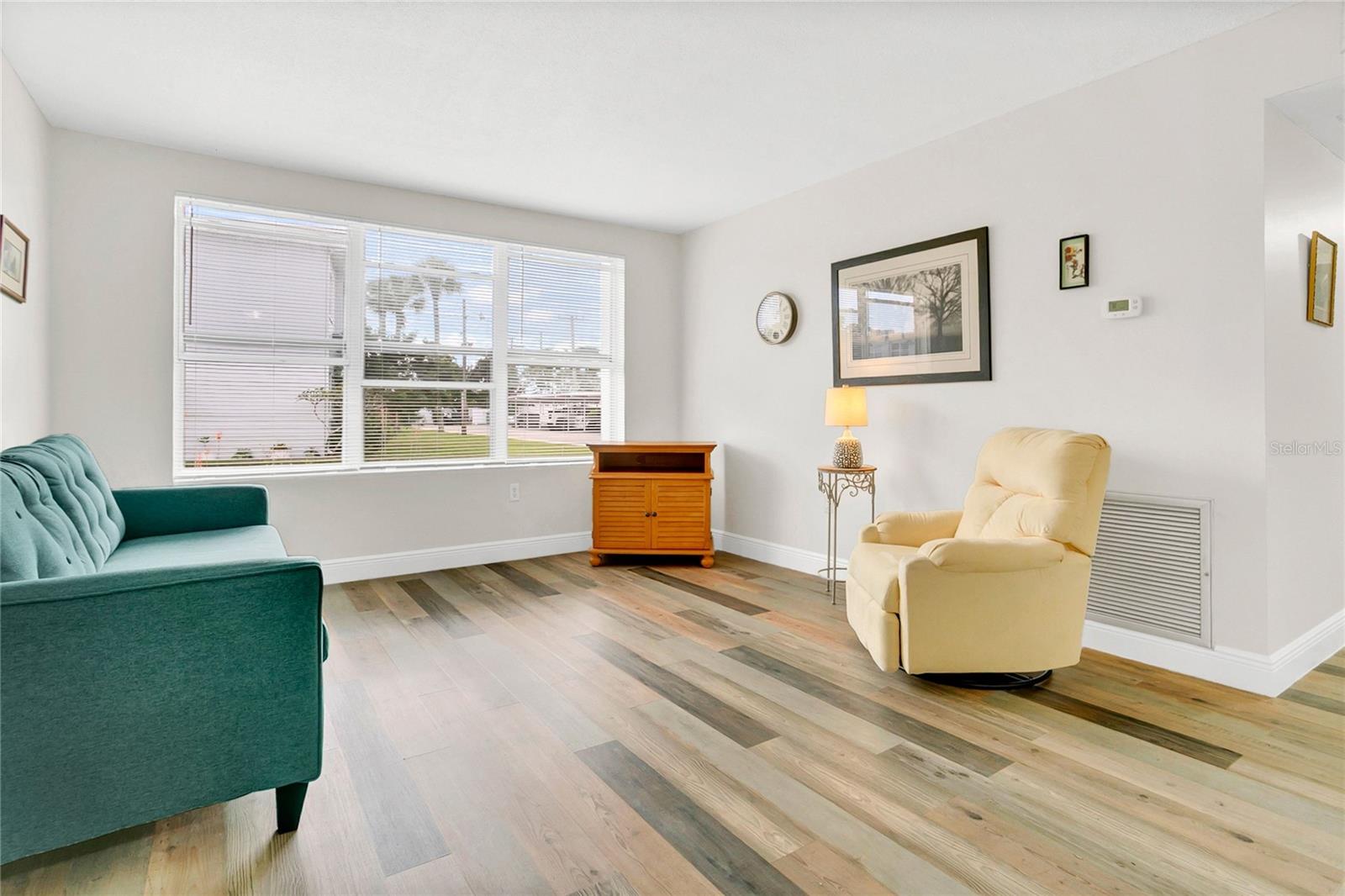 Image 4 of 34 For 160 Bounty Street A1-101