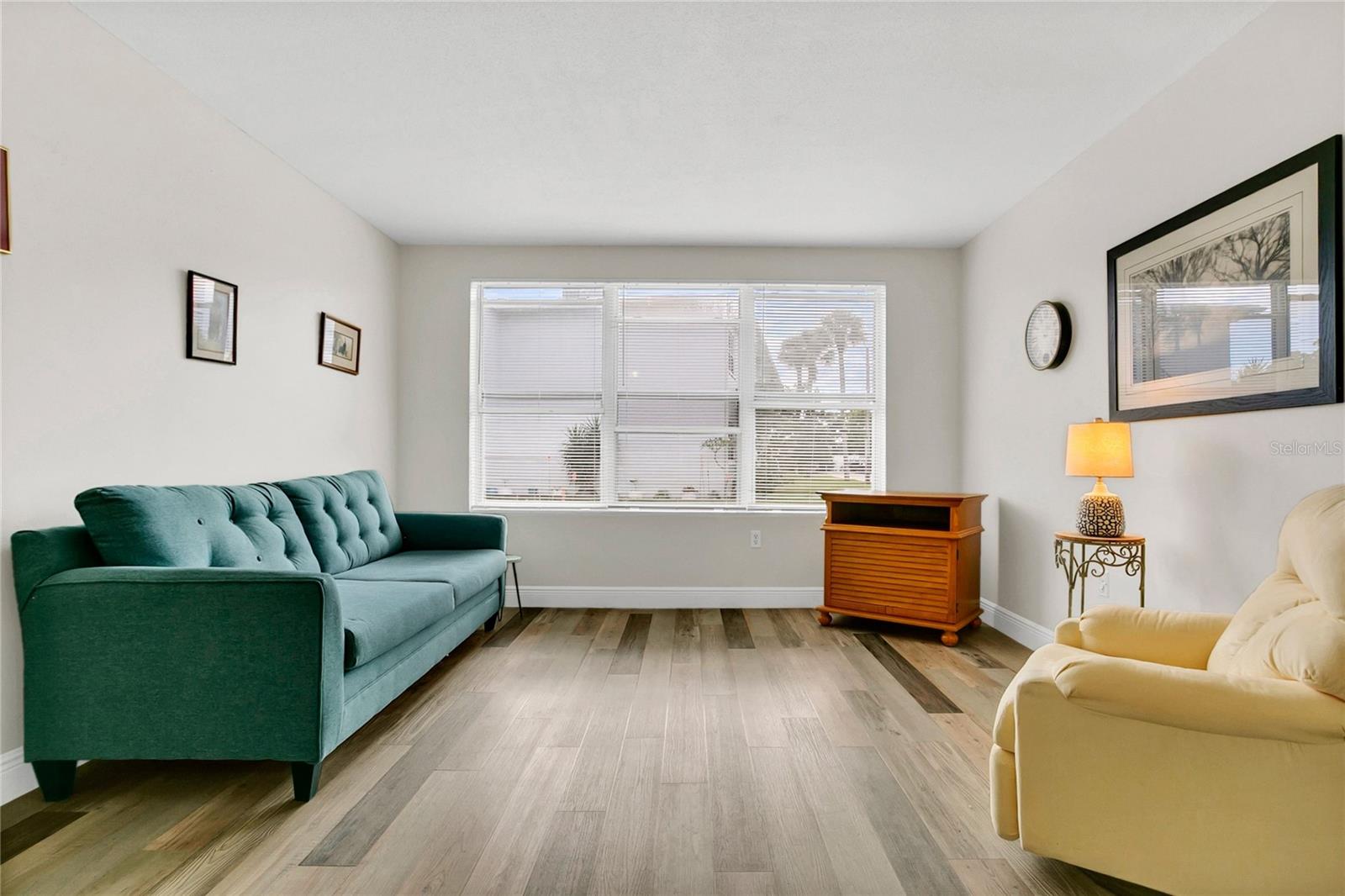 Image 5 of 34 For 160 Bounty Street A1-101