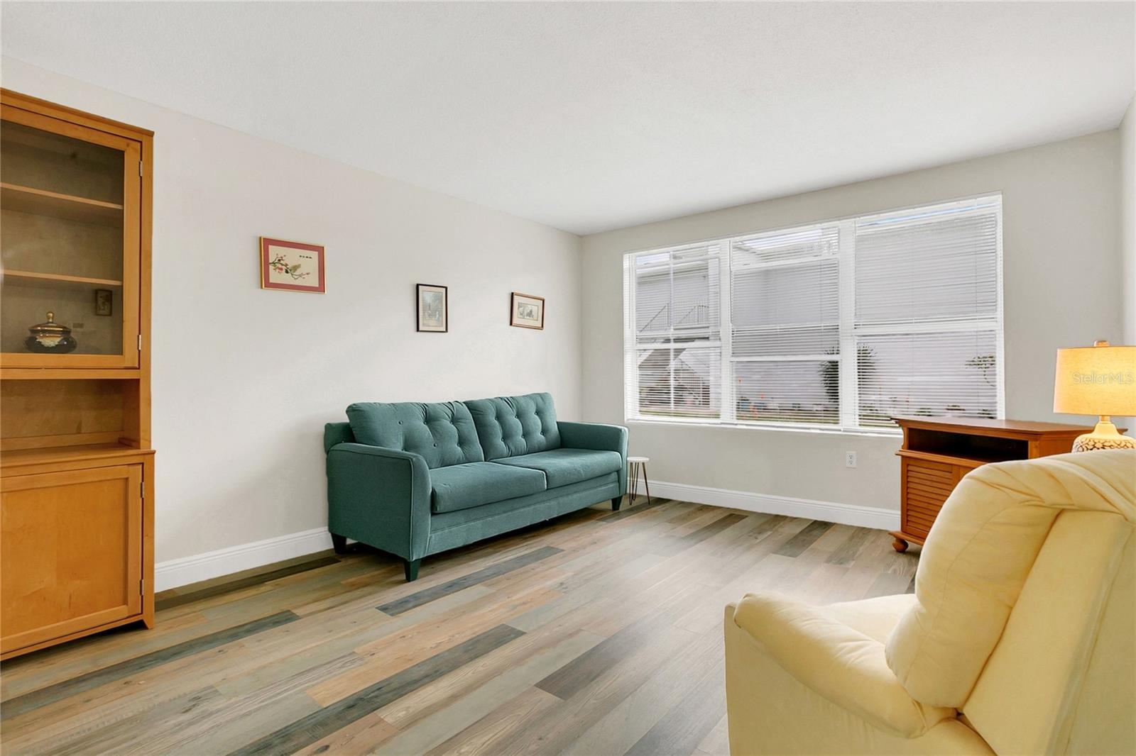 Image 6 of 34 For 160 Bounty Street A1-101