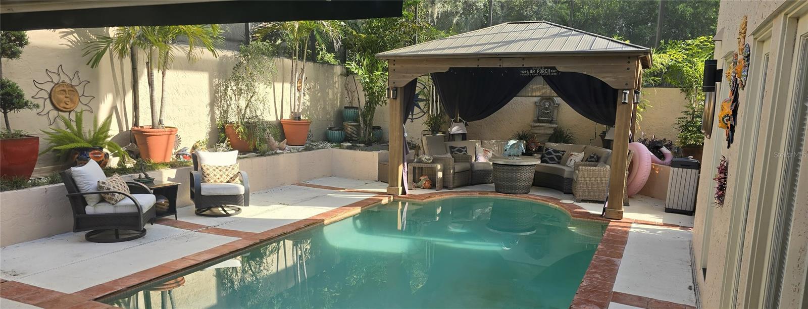 Image 2 of 4 For 280 Springside Road S