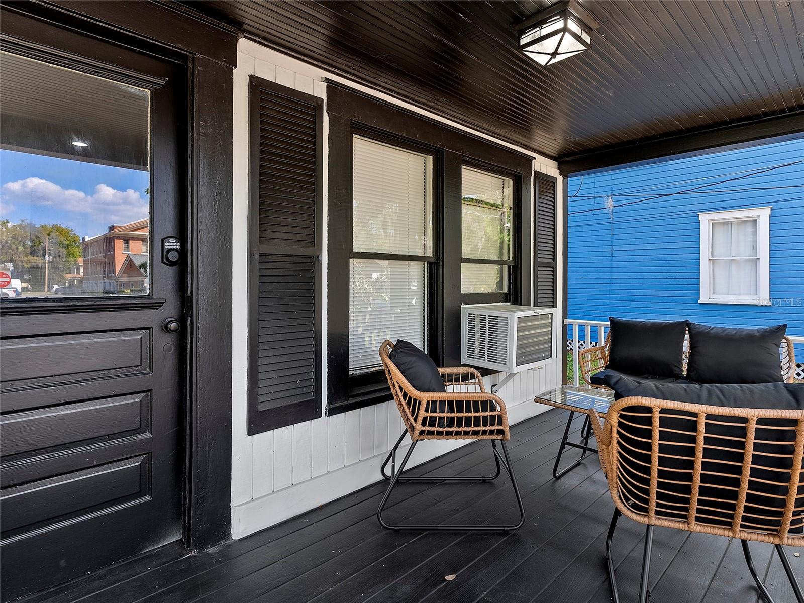 Image 3 of 17 For 412 Harwood Street 1