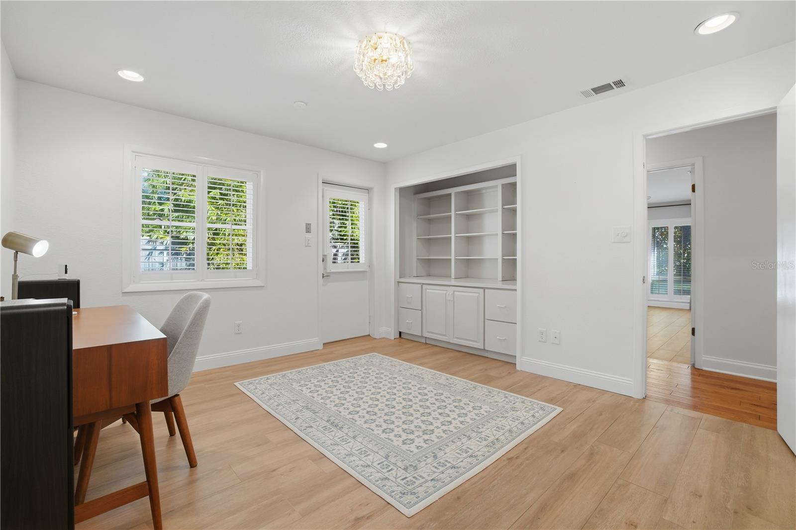 Image 19 of 60 For 1711 Barcelona Way