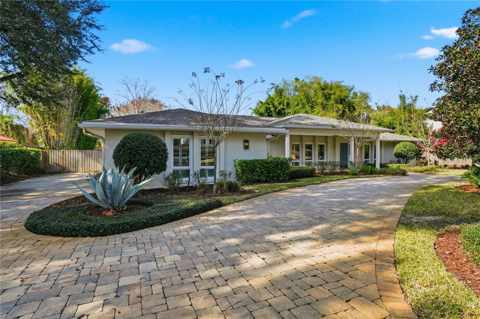 Image 2 of 60 For 1711 Barcelona Way