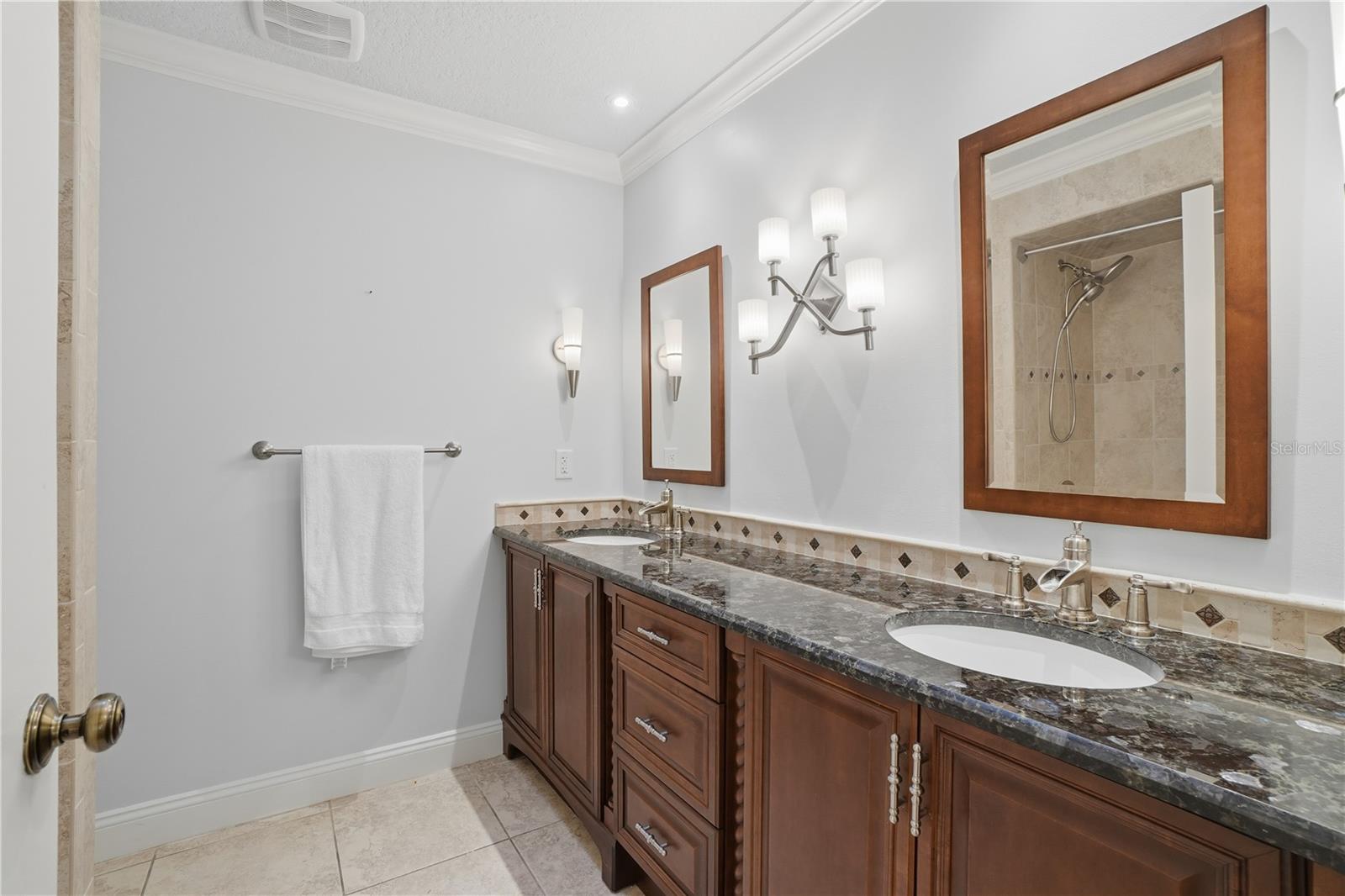 Image 32 of 60 For 1711 Barcelona Way