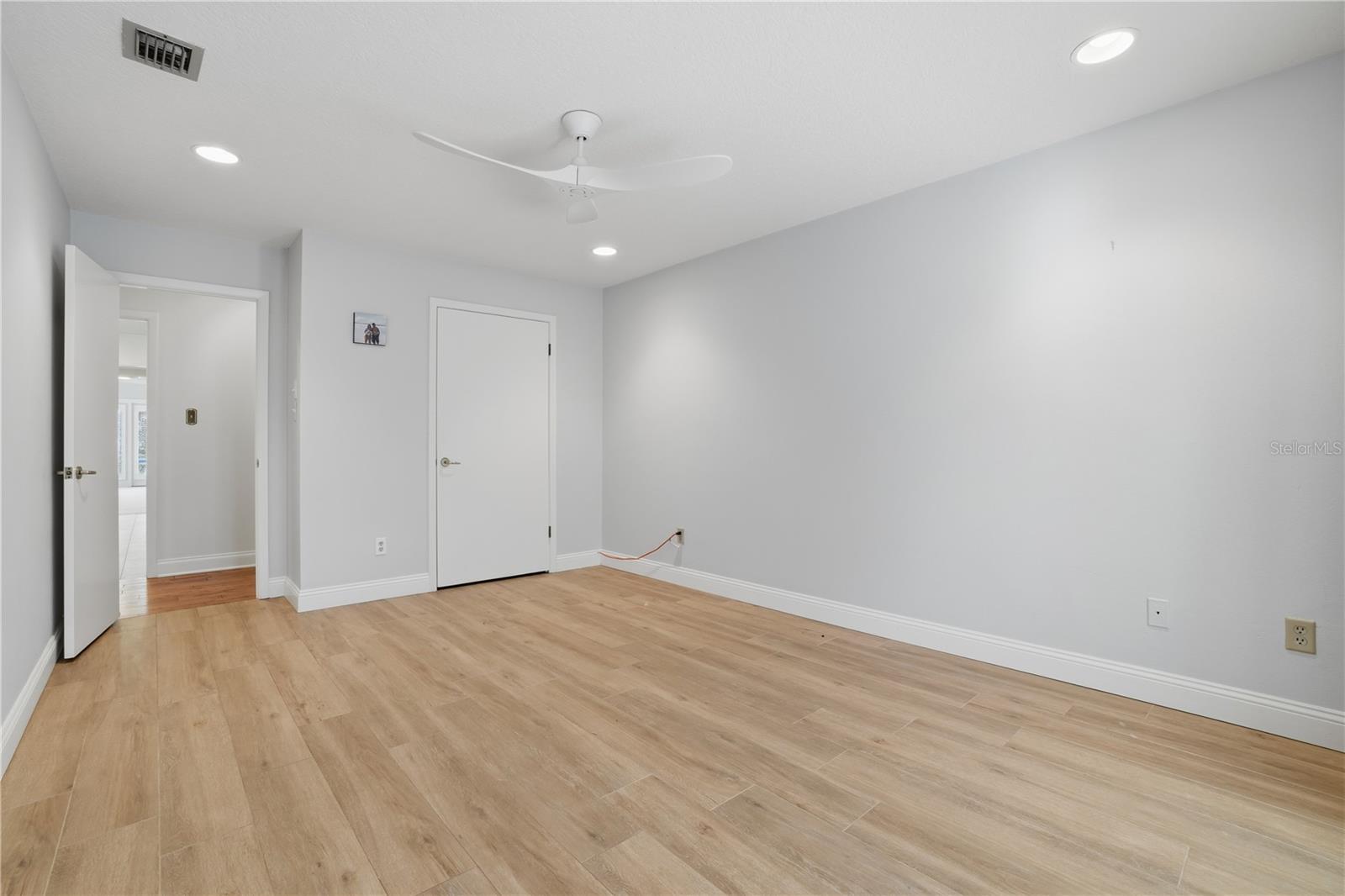 Image 34 of 60 For 1711 Barcelona Way