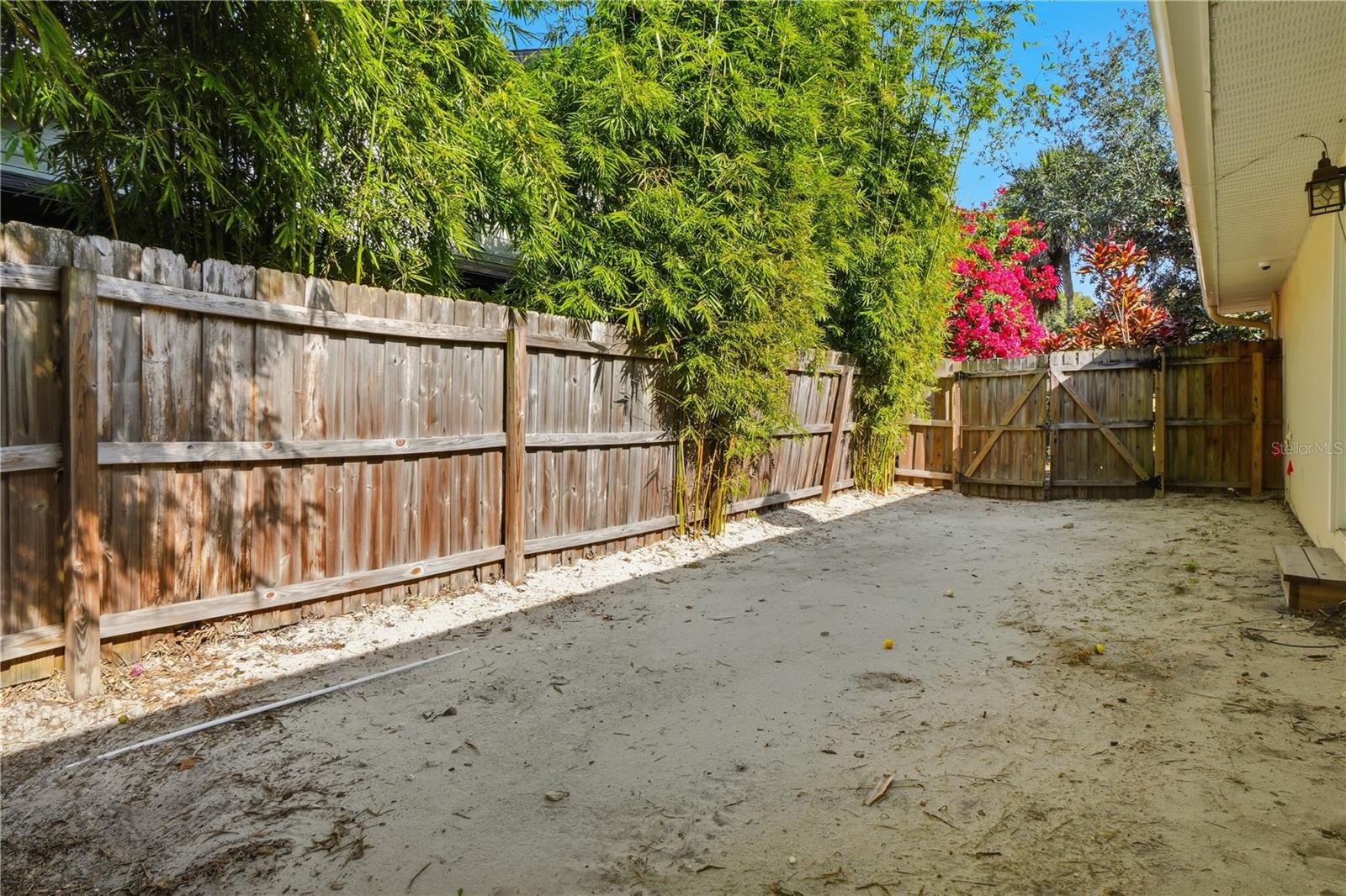 Image 48 of 60 For 1711 Barcelona Way