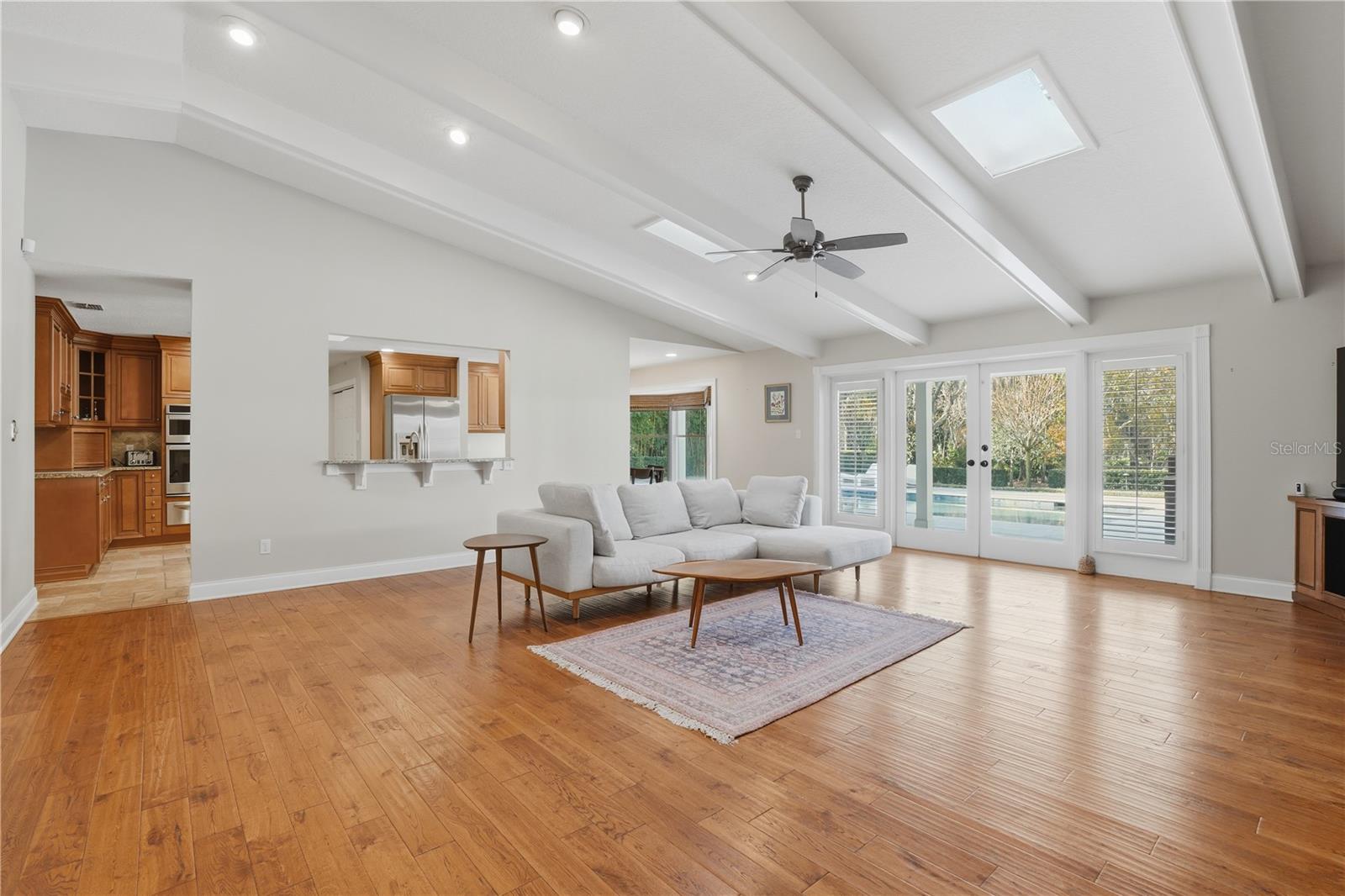 Image 5 of 60 For 1711 Barcelona Way