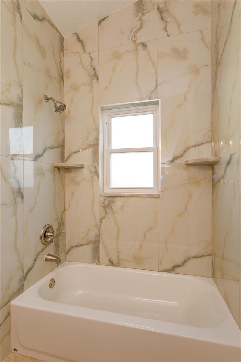 Image 16 of 25 For 3711 Linsbury Street