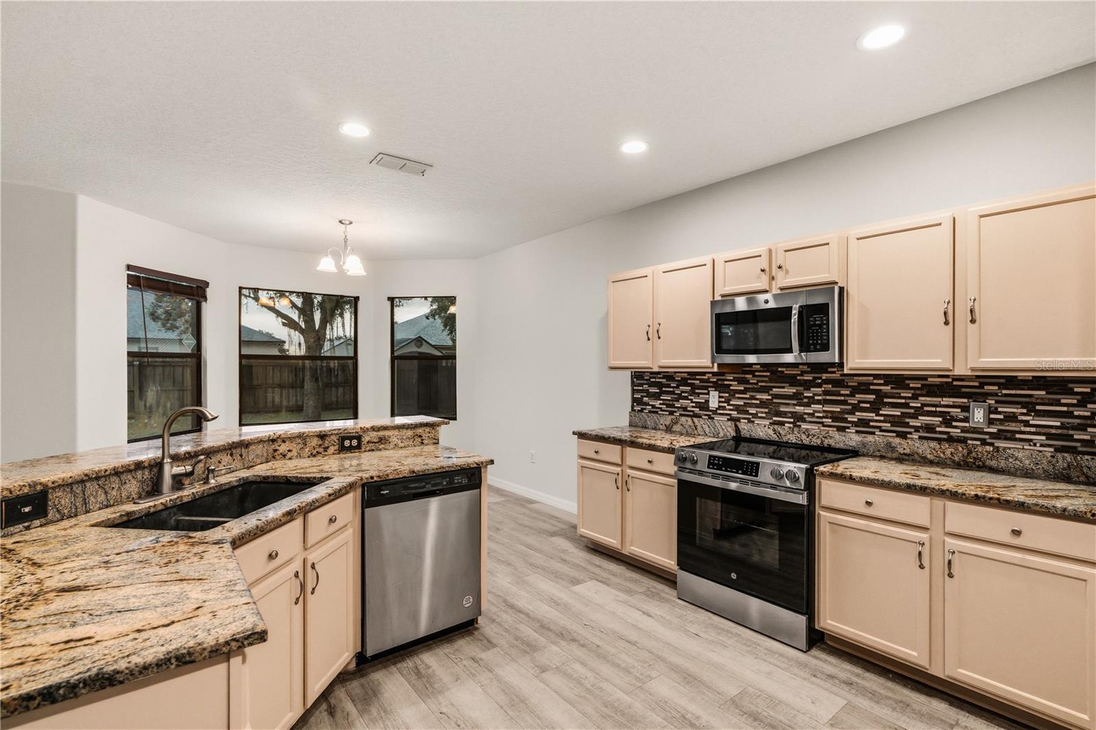 Image 6 of 47 For 19214 Briercrest Trail