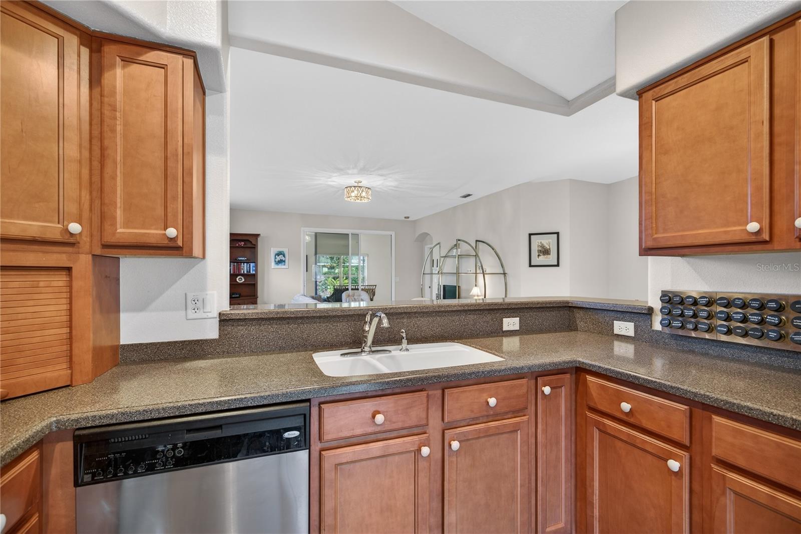 Image 15 of 56 For 3003 New Haven Place