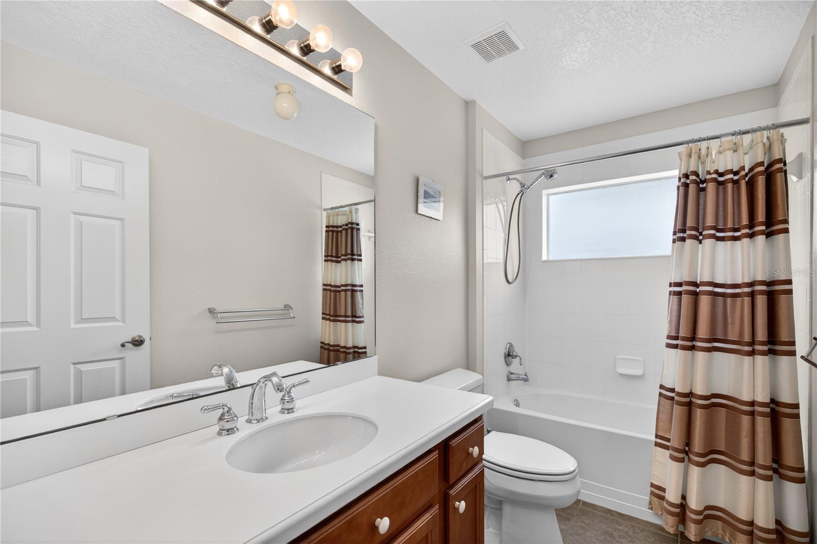 Image 29 of 56 For 3003 New Haven Place