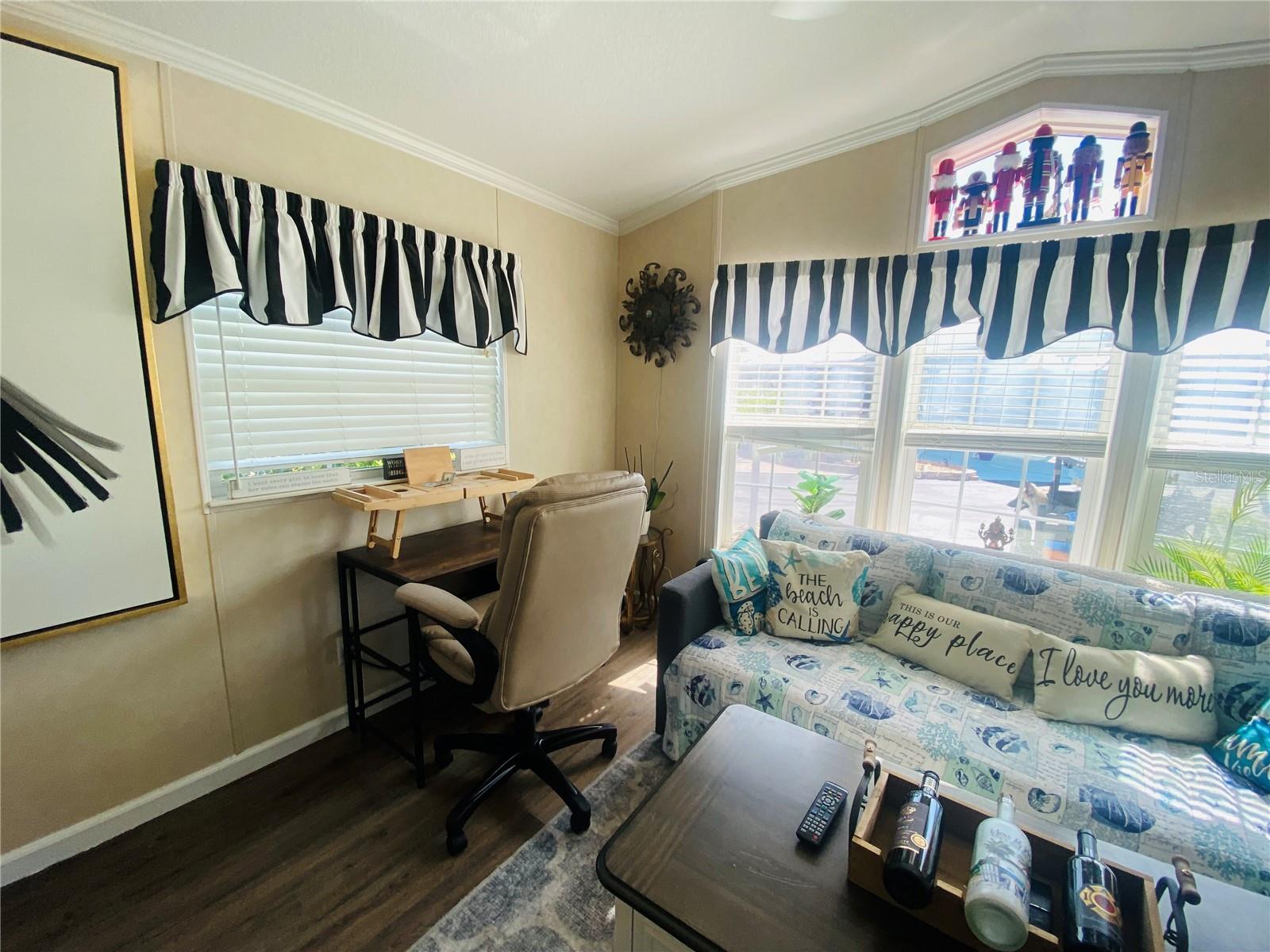 Image 15 of 51 For 300 Royal Troon Loop