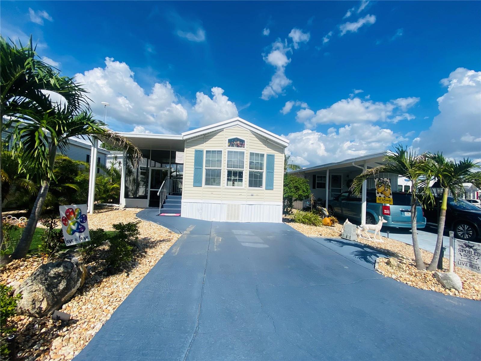 Image 3 of 51 For 300 Royal Troon Loop