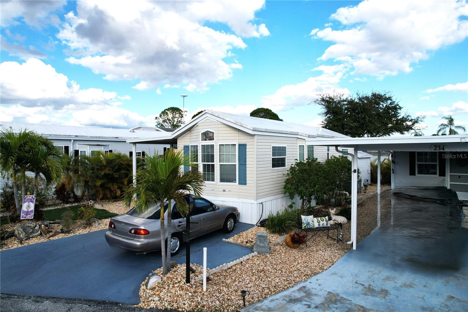 Image 4 of 51 For 300 Royal Troon Loop