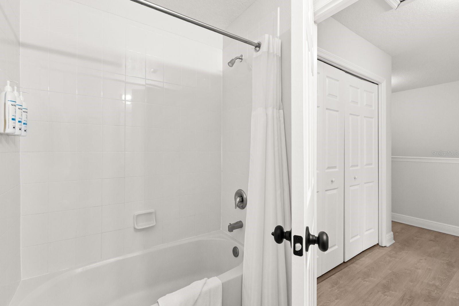 Image 20 of 38 For 856 Assembly Court