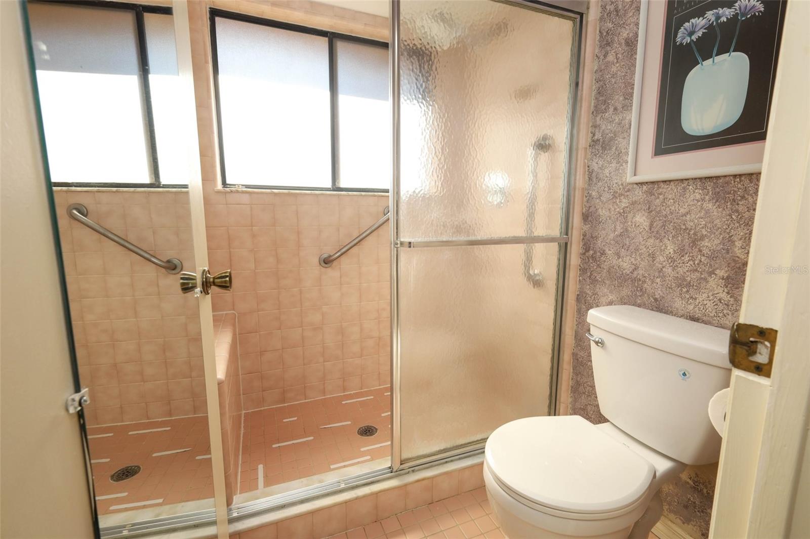 Image 11 of 22 For 356 Golfside Cove 28