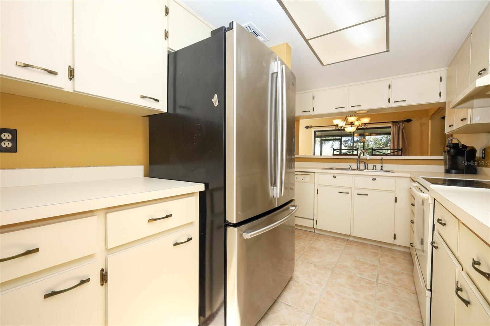 Image 6 of 22 For 356 Golfside Cove 28