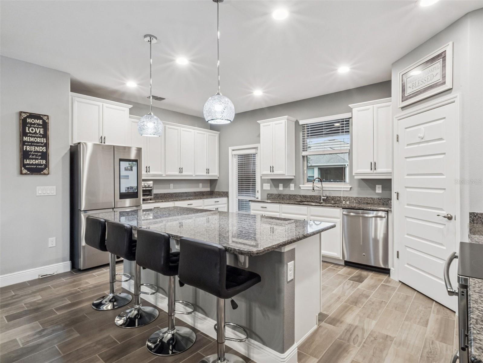 Image 16 of 57 For 8613 Bayview Crossing Drive