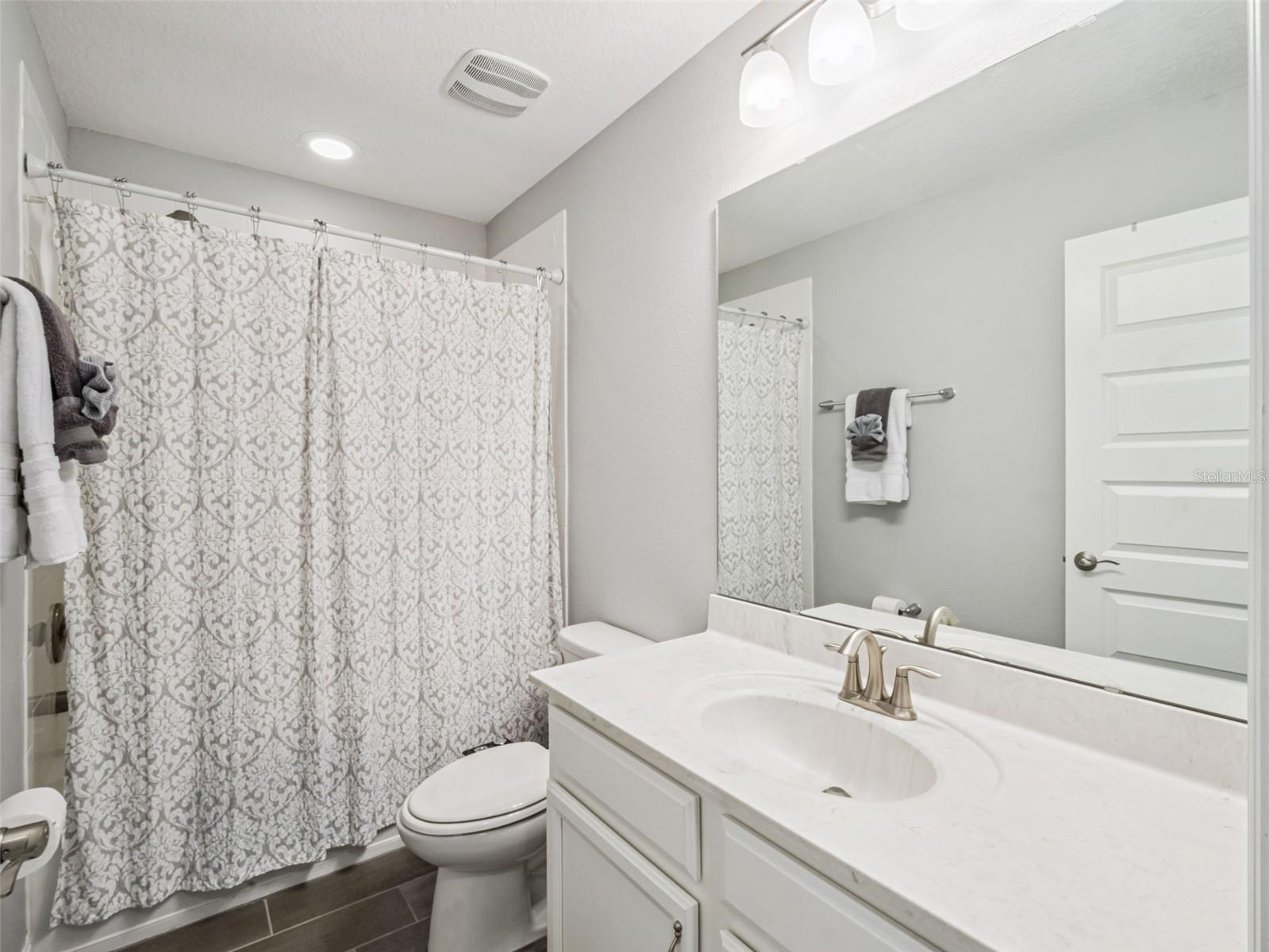 Image 30 of 57 For 8613 Bayview Crossing Drive