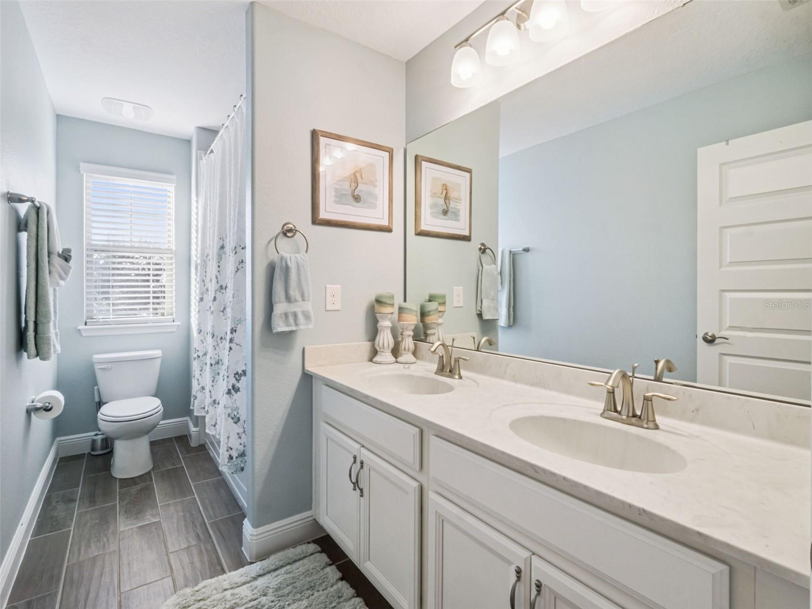 Image 31 of 57 For 8613 Bayview Crossing Drive