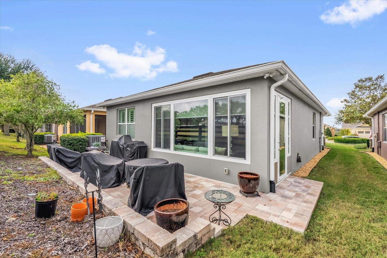 Image 28 of 30 For 22020 Belgian Court