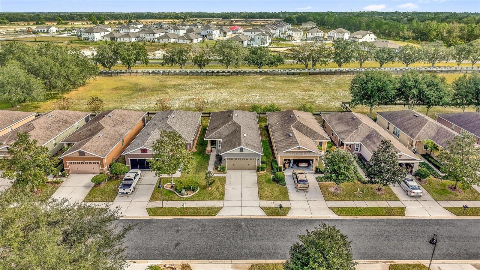 Image 29 of 30 For 22020 Belgian Court