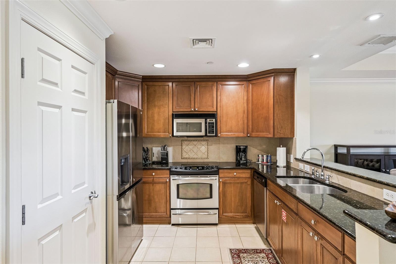 Image 17 of 67 For 1356 Centre Court Drive 202