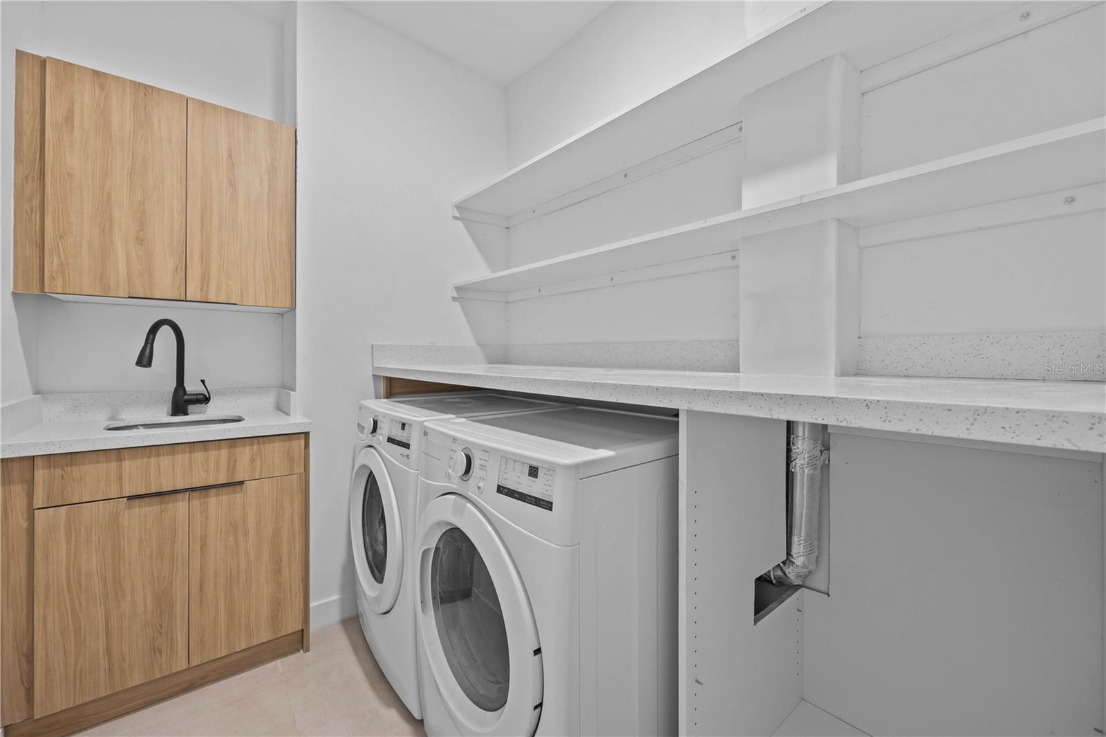 Image 18 of 21 For 6422 Quartet Street