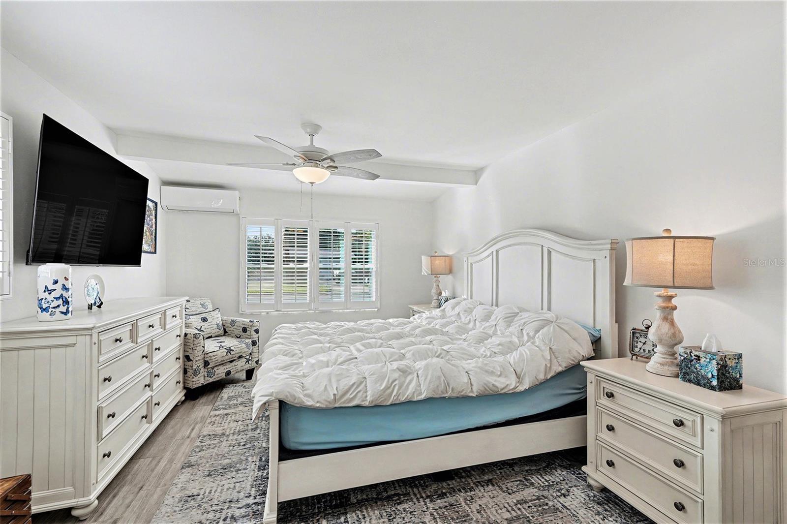 Image 11 of 30 For 206 Harbor Drive