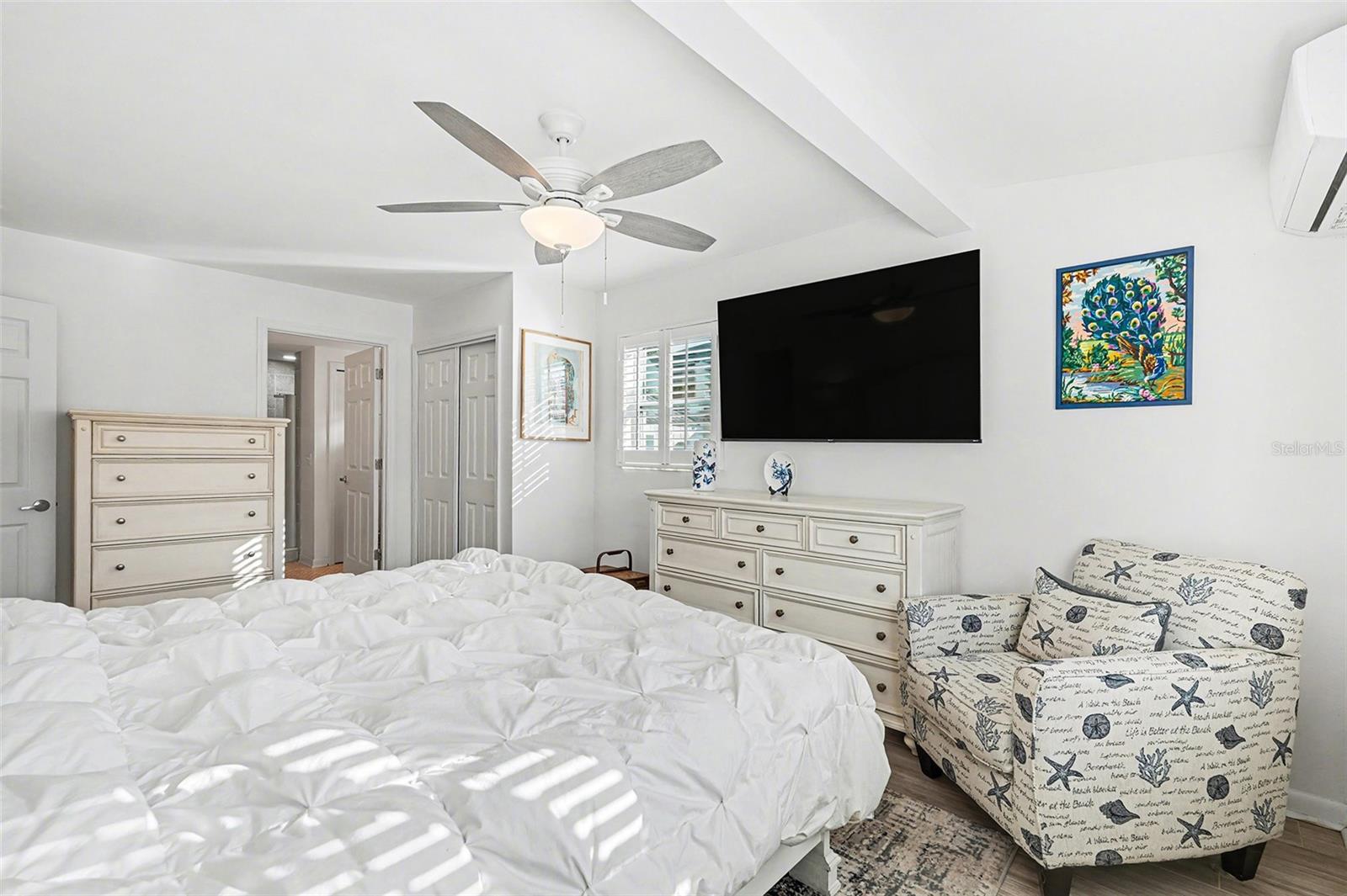 Image 12 of 30 For 206 Harbor Drive