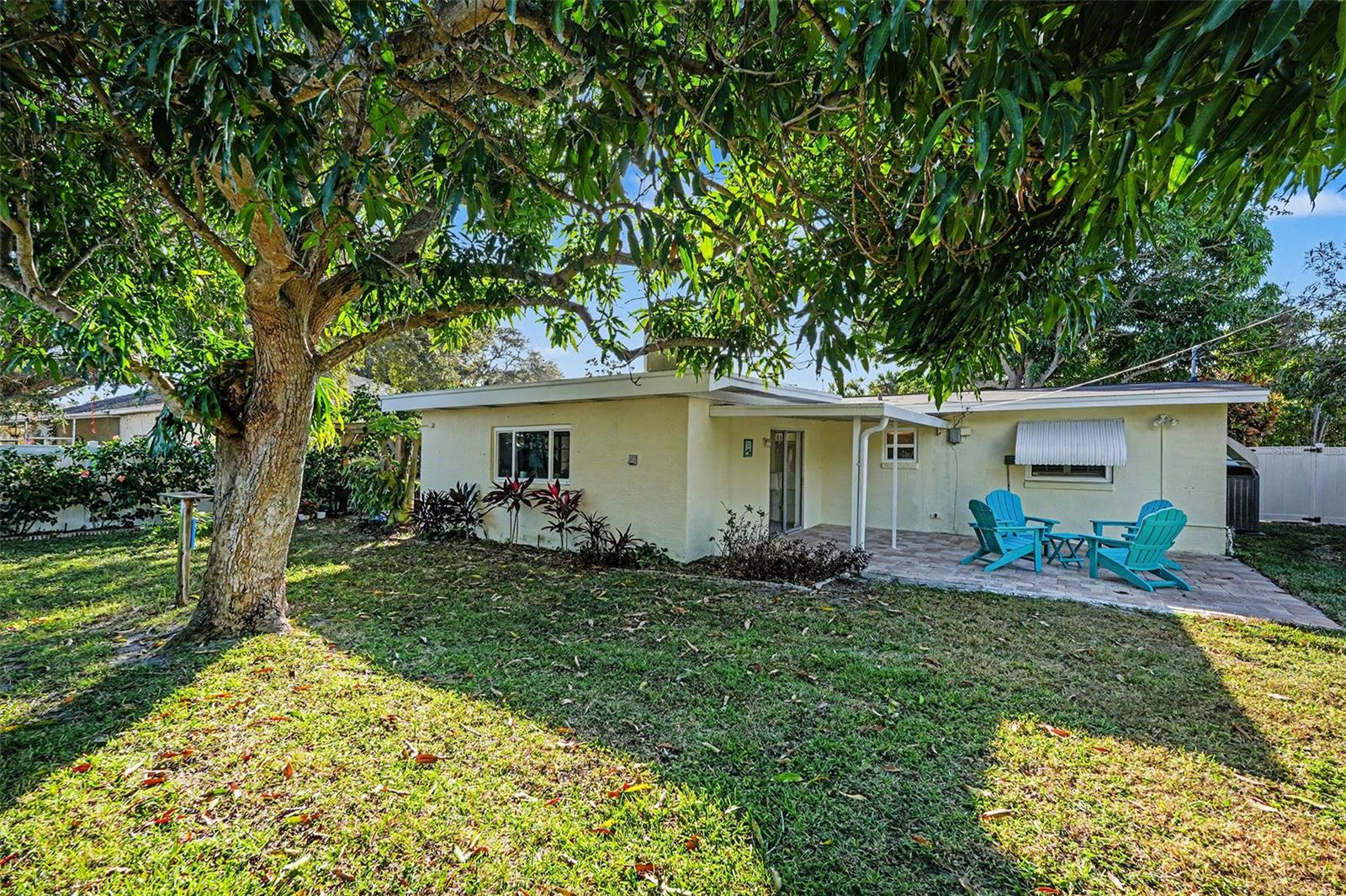 Image 23 of 30 For 206 Harbor Drive