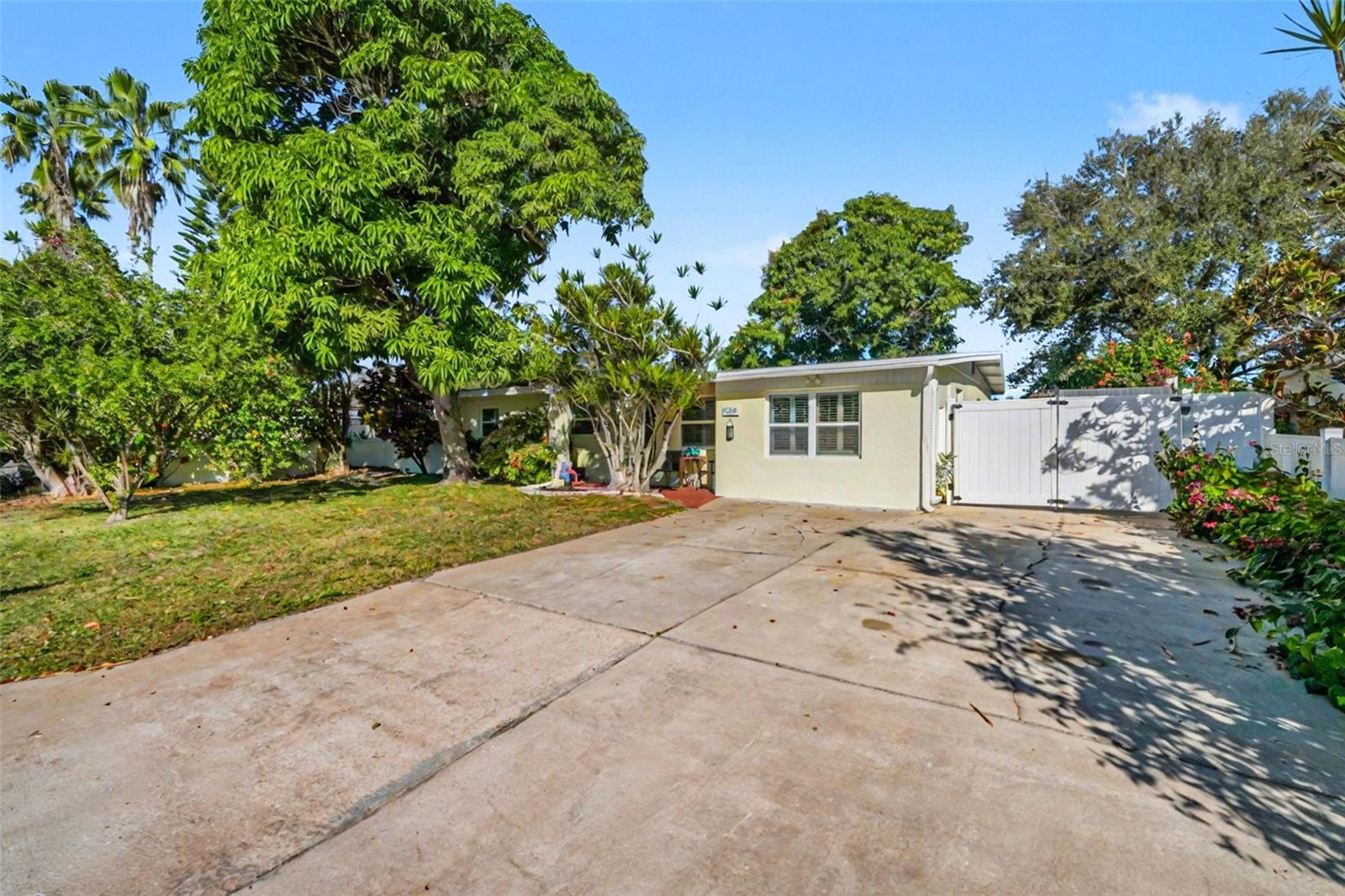 Image 27 of 30 For 206 Harbor Drive