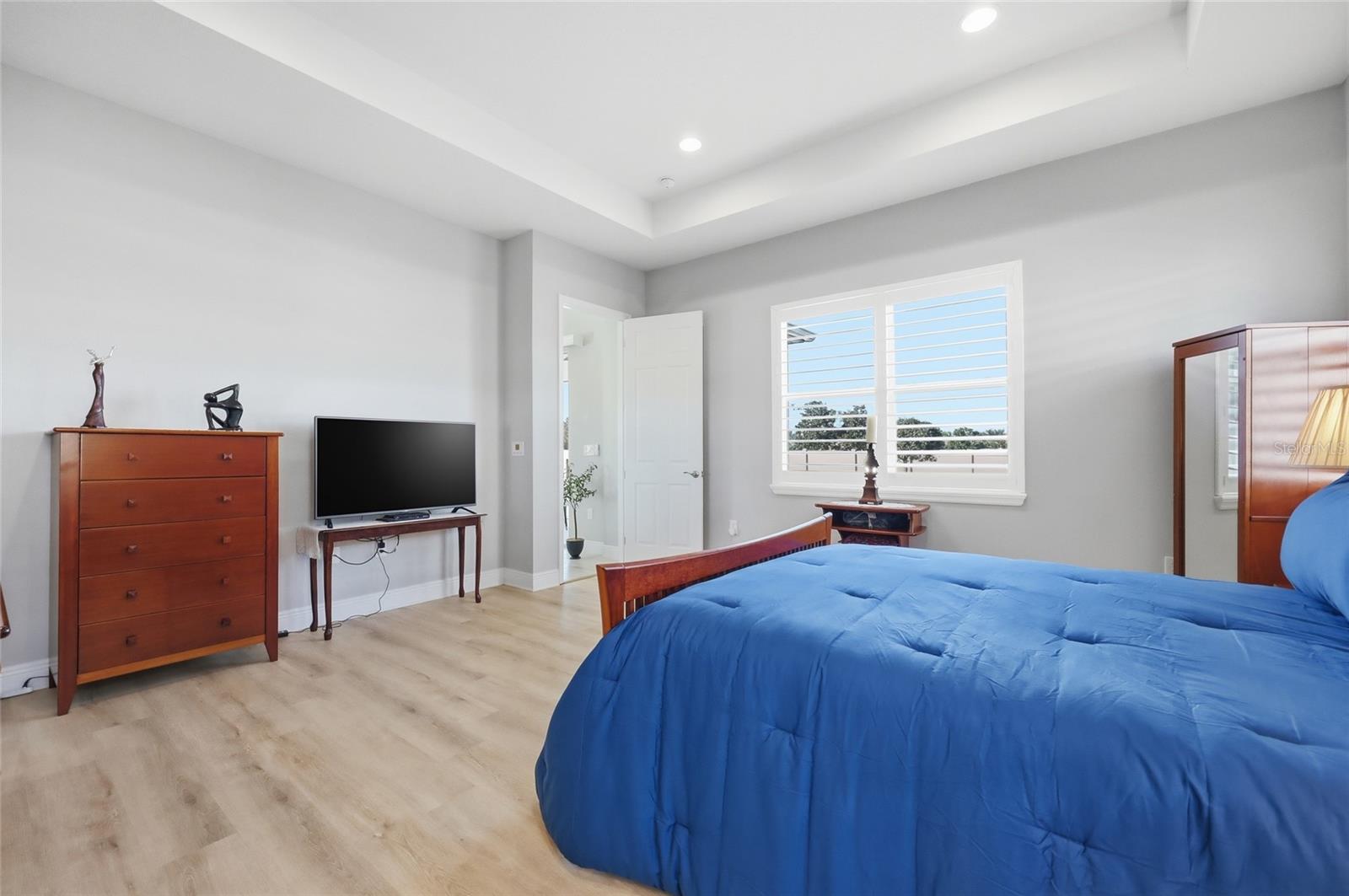 Image 24 of 52 For 2154 Wallingford Loop