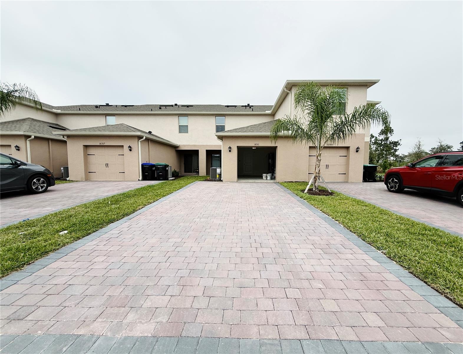 Image 17 of 37 For 16311 Lakelet Alley