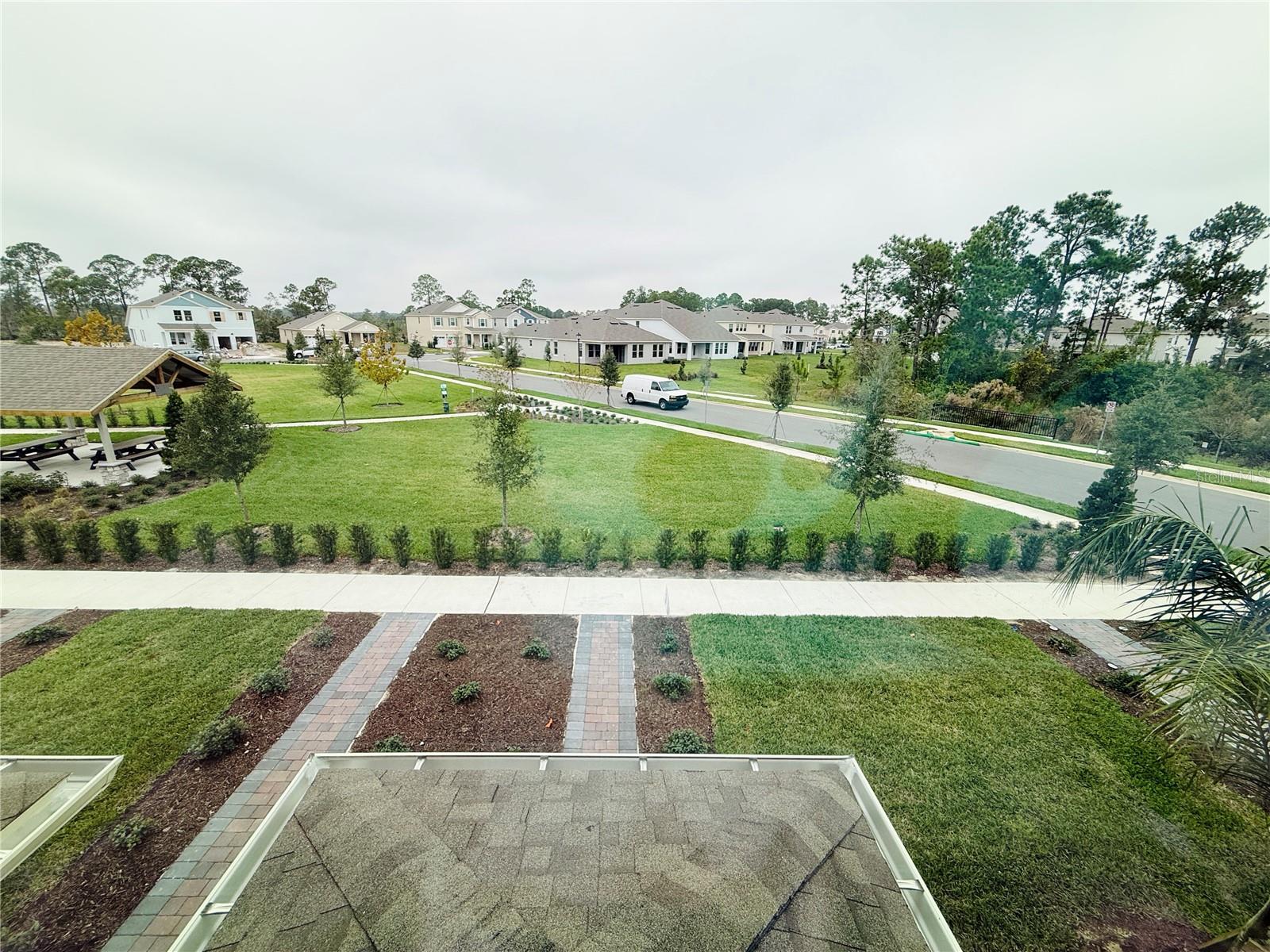 Image 18 of 37 For 16311 Lakelet Alley