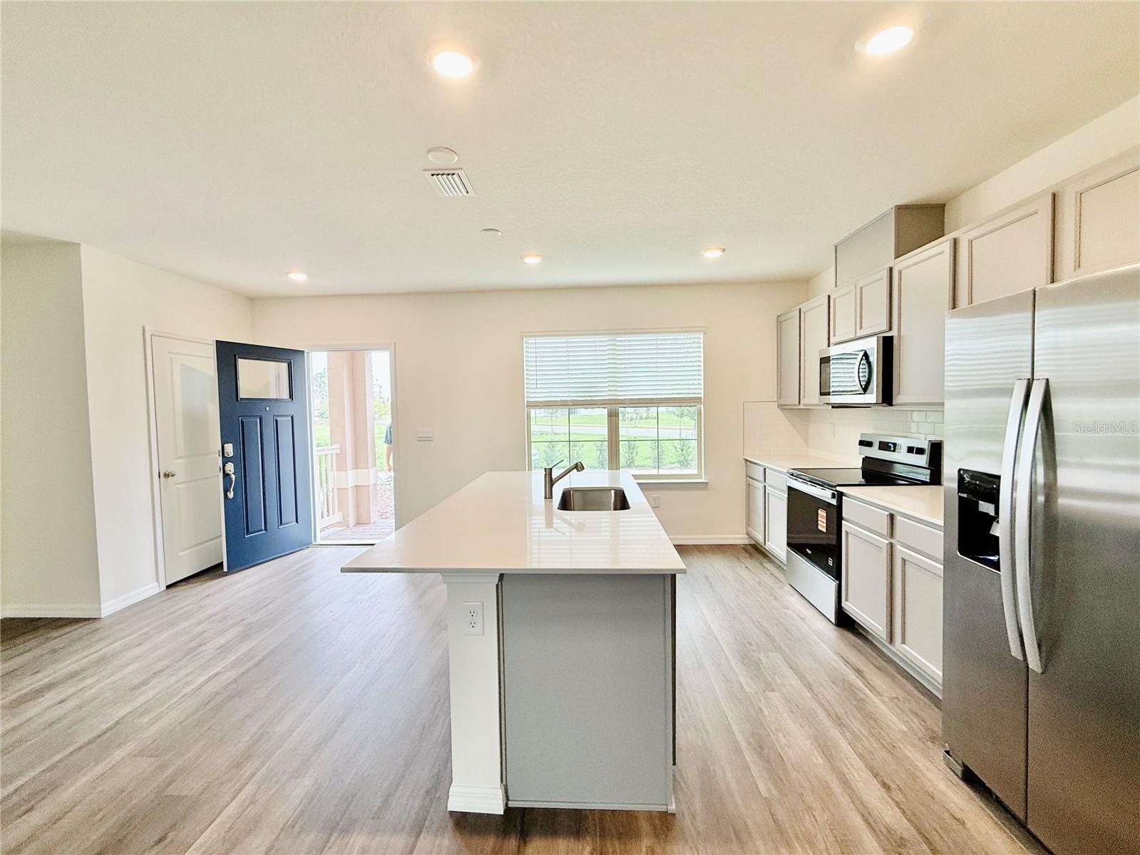 Image 6 of 37 For 16311 Lakelet Alley