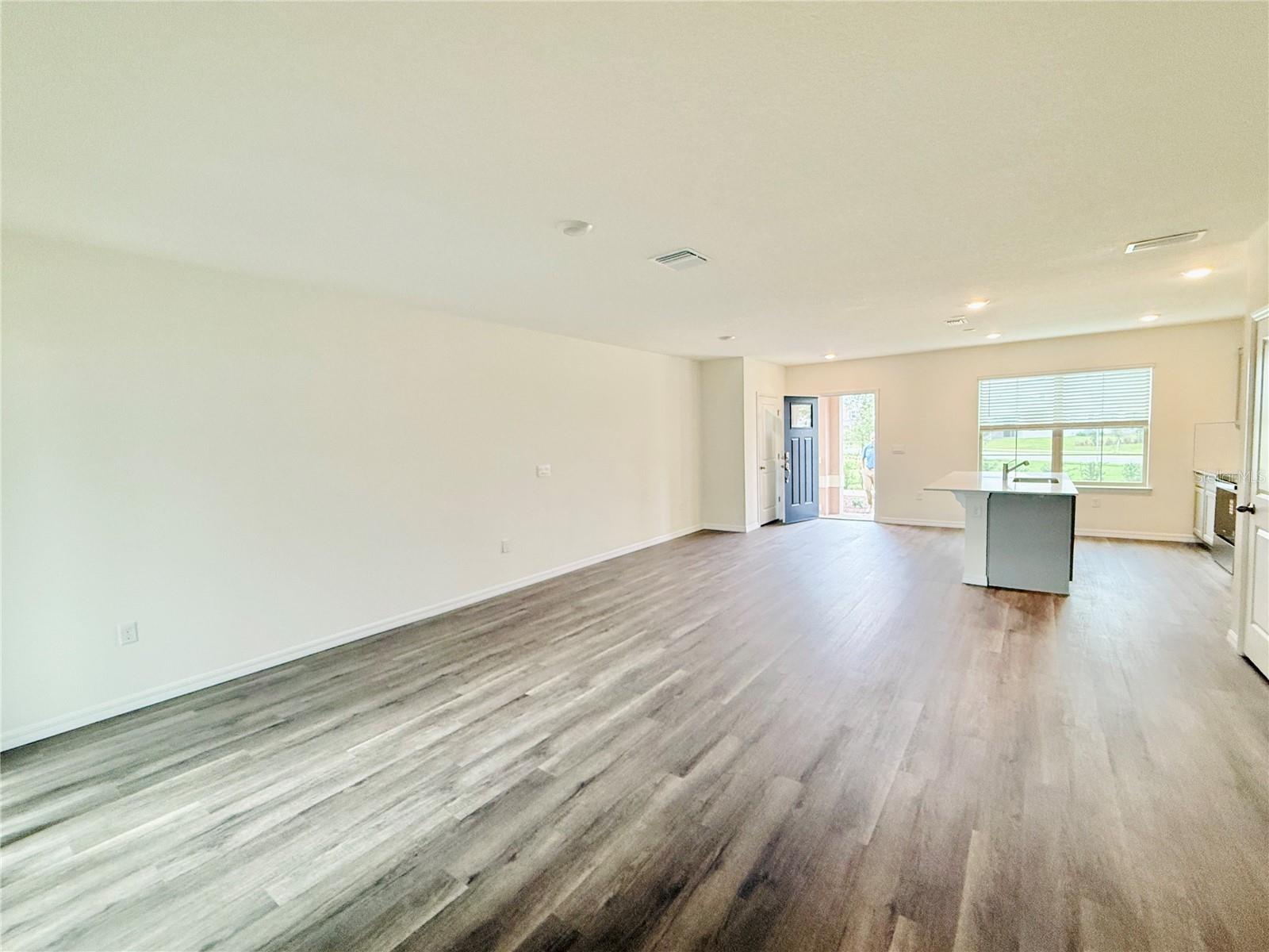 Image 7 of 37 For 16311 Lakelet Alley