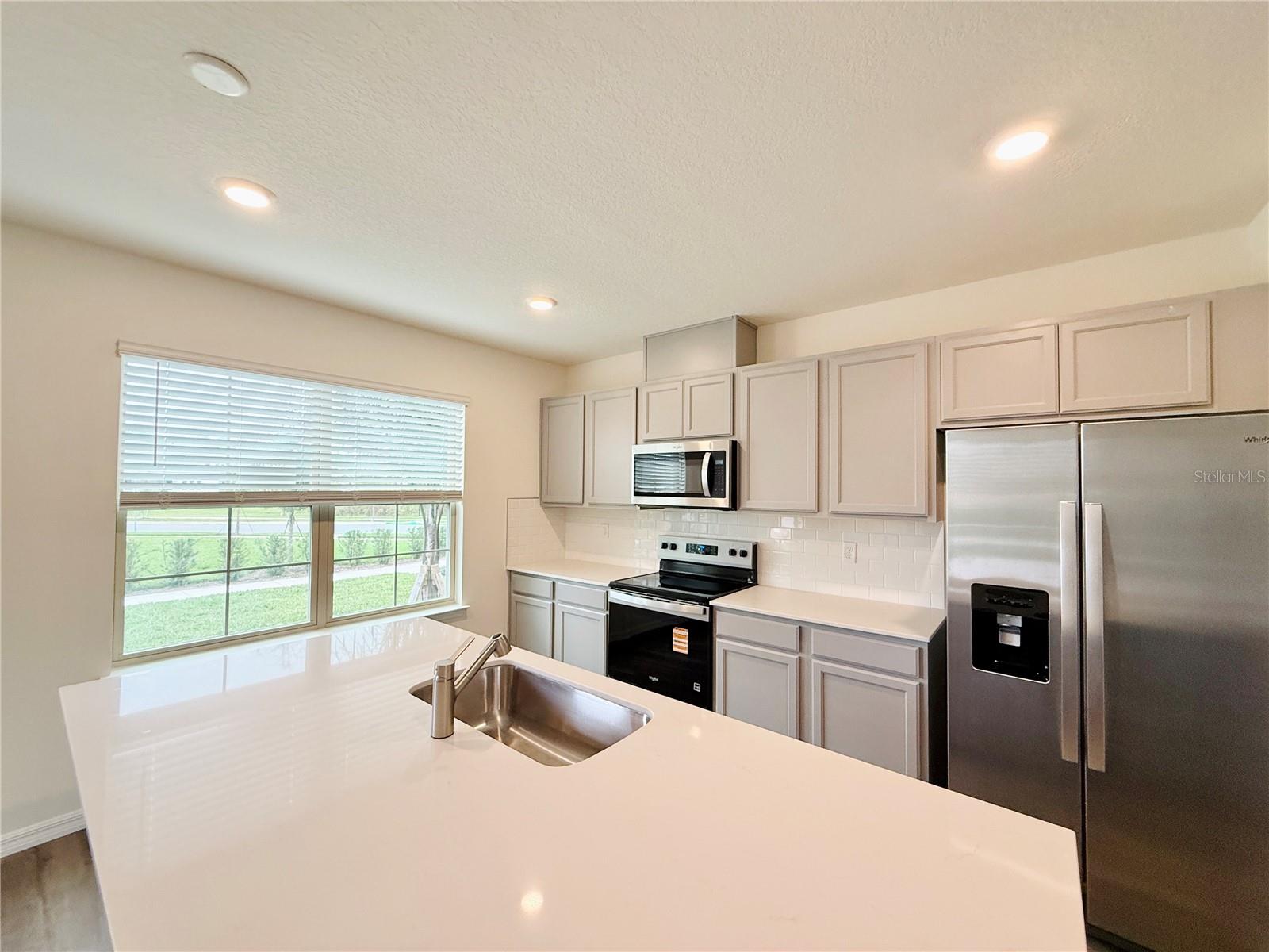 Image 8 of 37 For 16311 Lakelet Alley