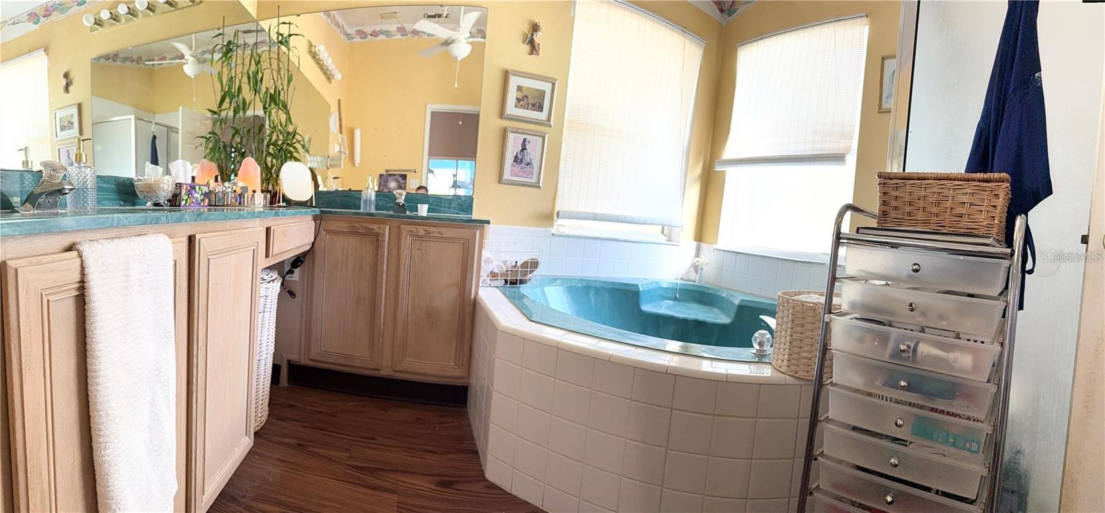 Image 3 of 5 For 154 Woodbury Pines Circle