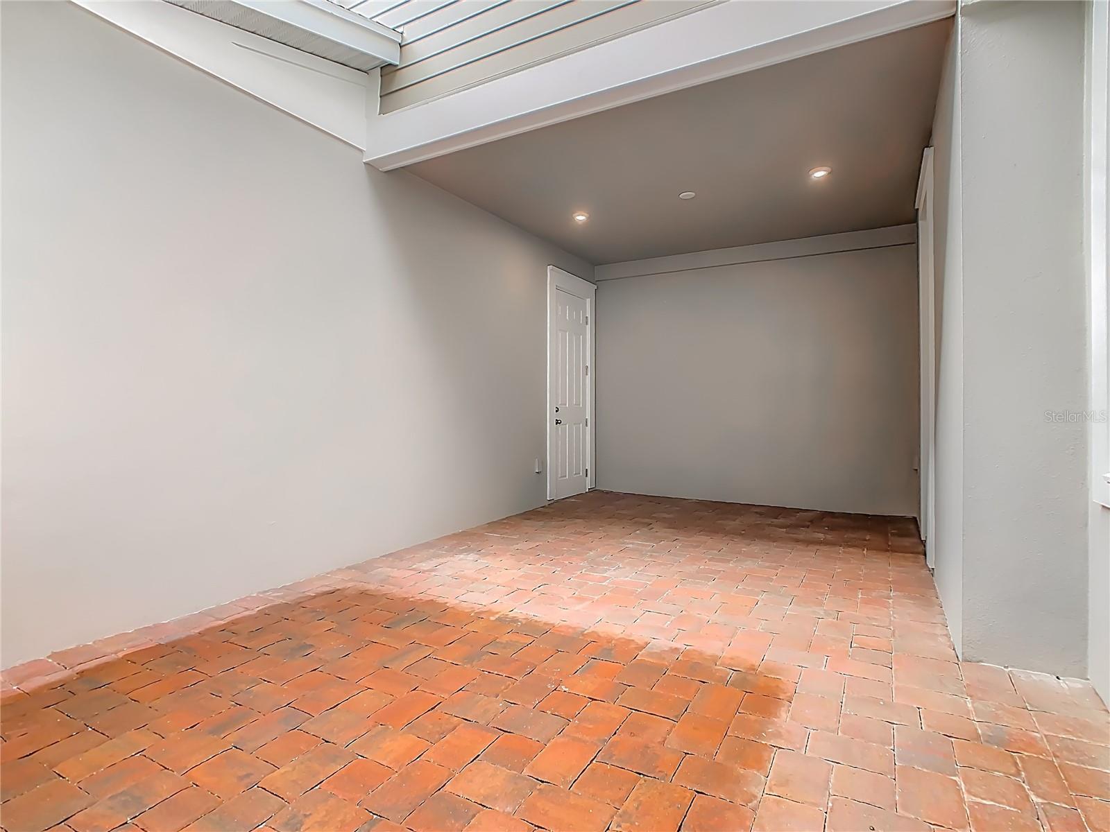 Image 36 of 43 For 2408 Celebration Boulevard