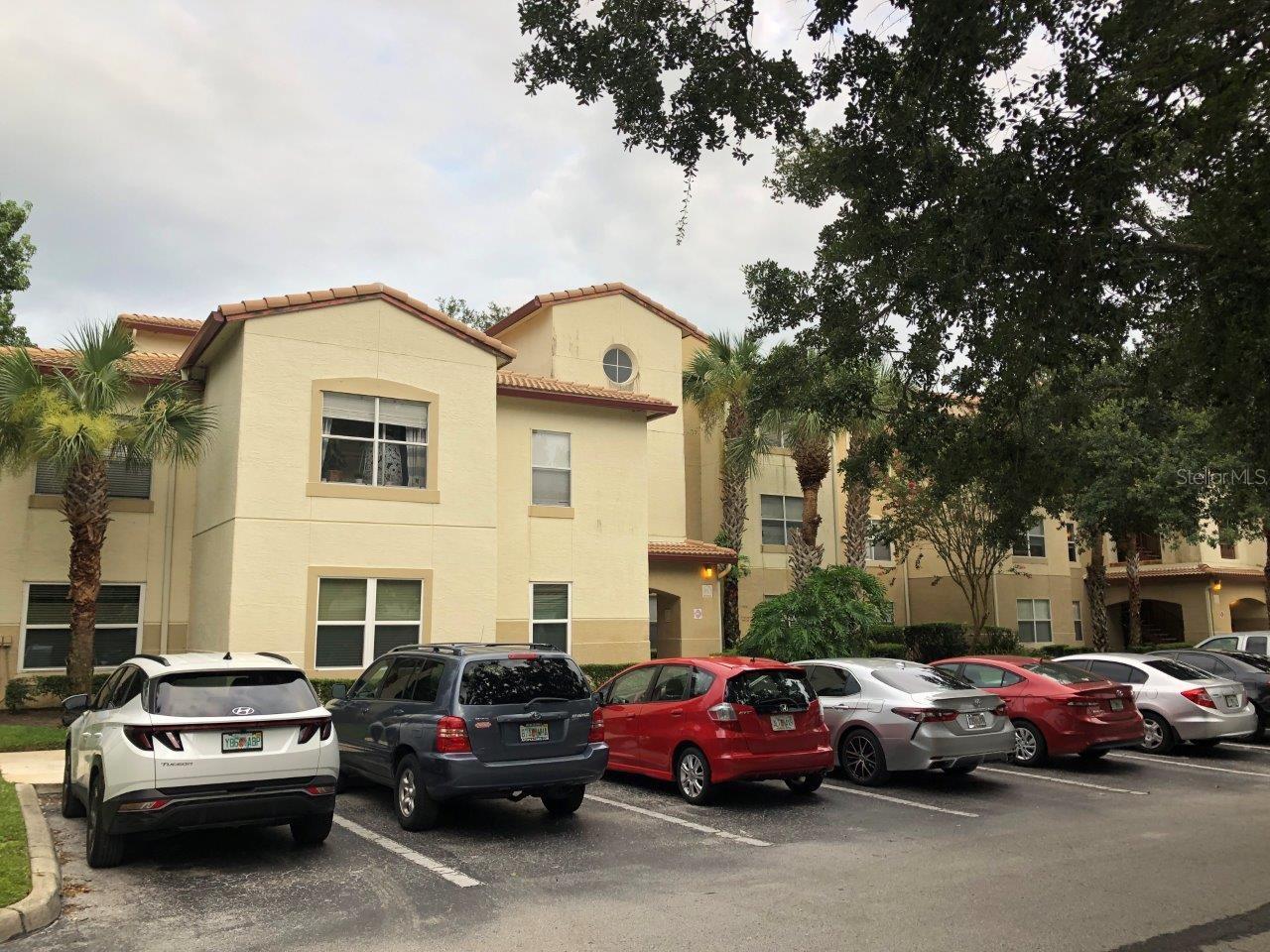 Image 24 of 28 For 831 Camargo Way 302