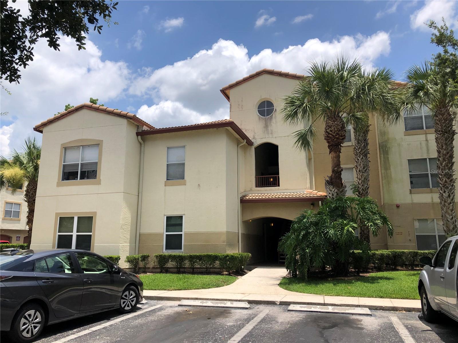 Image 25 of 28 For 831 Camargo Way 302